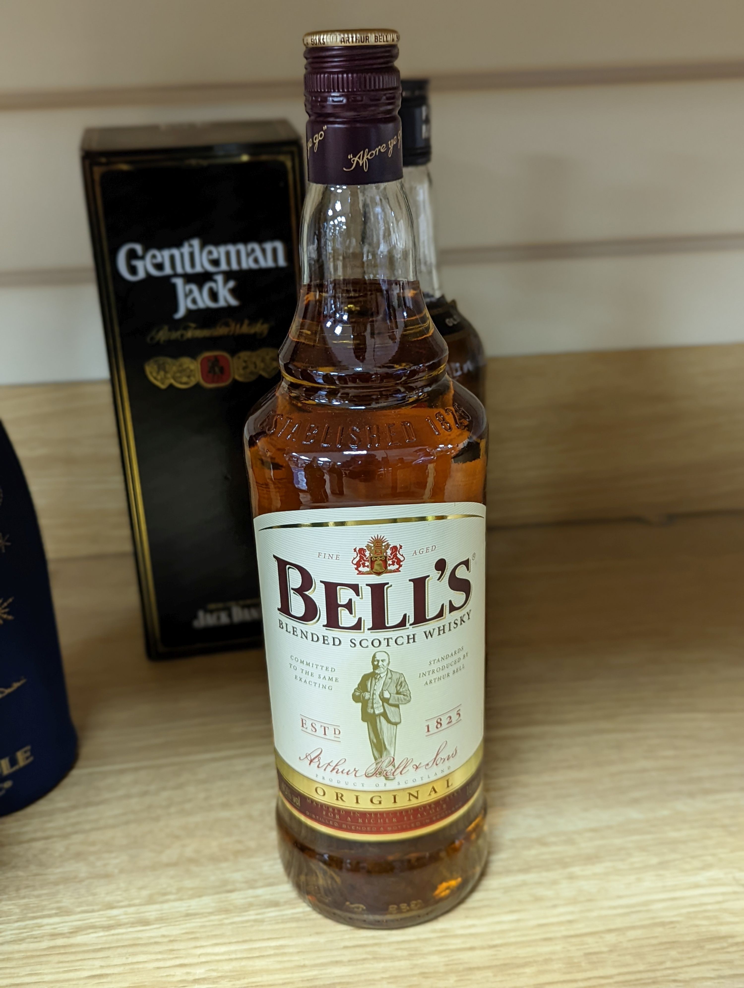 A collection of various whiskies and champagnes (12 bottles)
